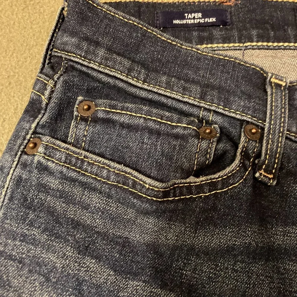 NWOT Hollister Taper Epic Flex Men's Denim Jeans 28 x 30 (#16)